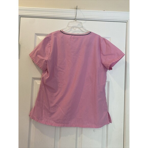 Koi Women’s Pink Pineapple Scrub Top Size Medium - Picture 4 of 5